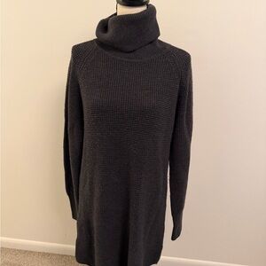 Wilfred Charcoal Turtleneck Sweater